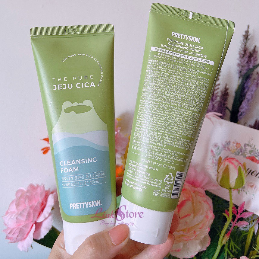 Sữa rửa mặt rau má Pretty Skin The Pure Jeju Cica Cleansing Foam