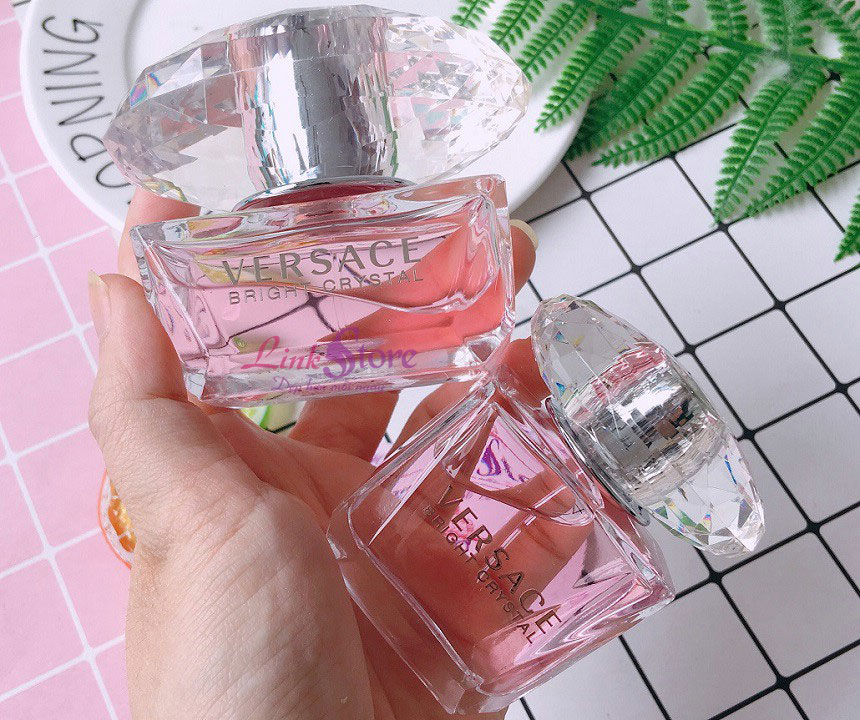 Nước hoa Versace Bright Crystal